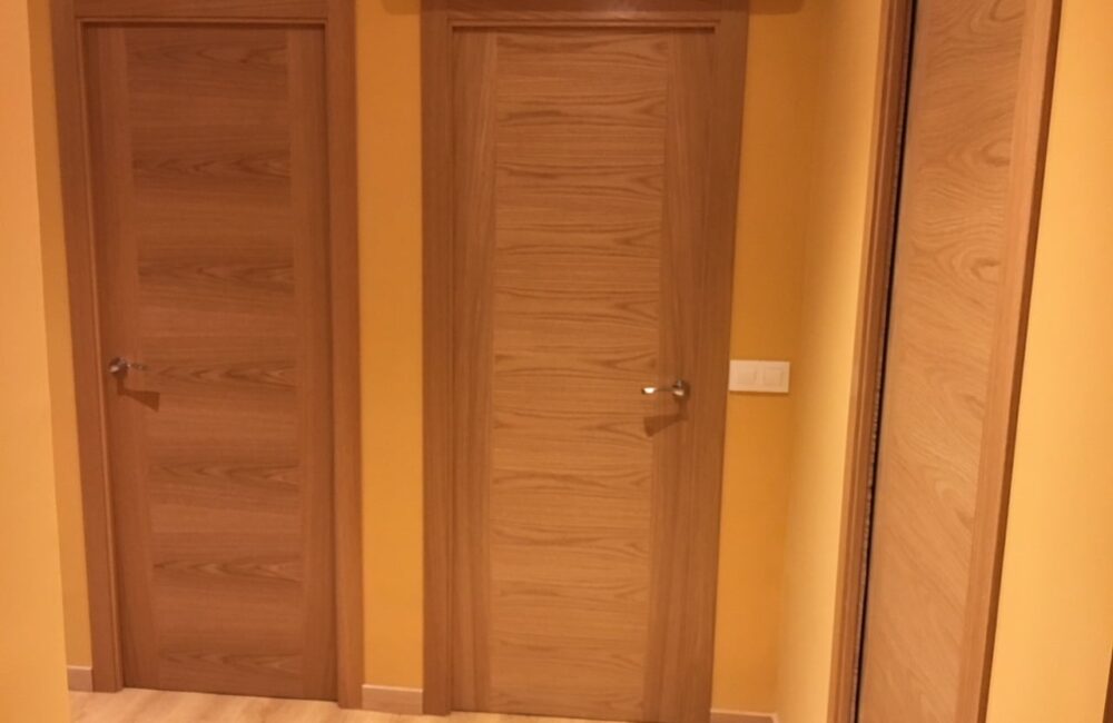 carpintería para puertas interiores en valencia - dos puertas