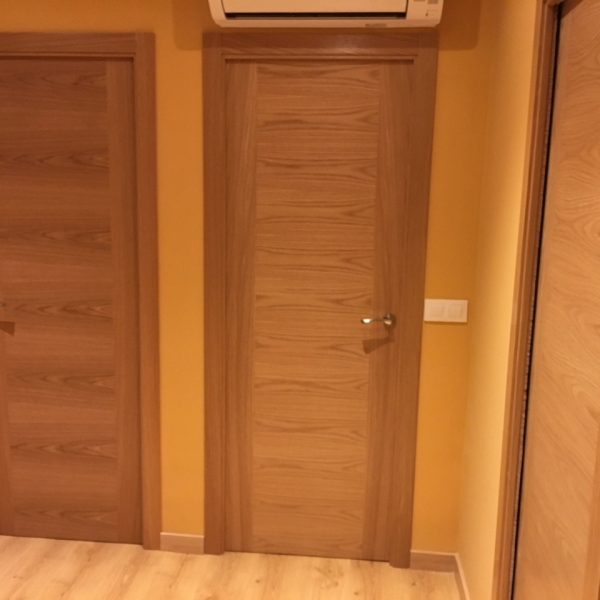 carpintería para puertas interiores en valencia - dos puertas